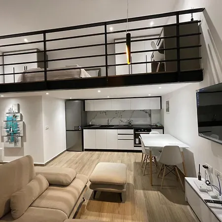 Isla Center * Tirana