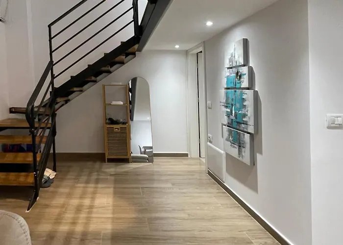Isla Center Apartment *